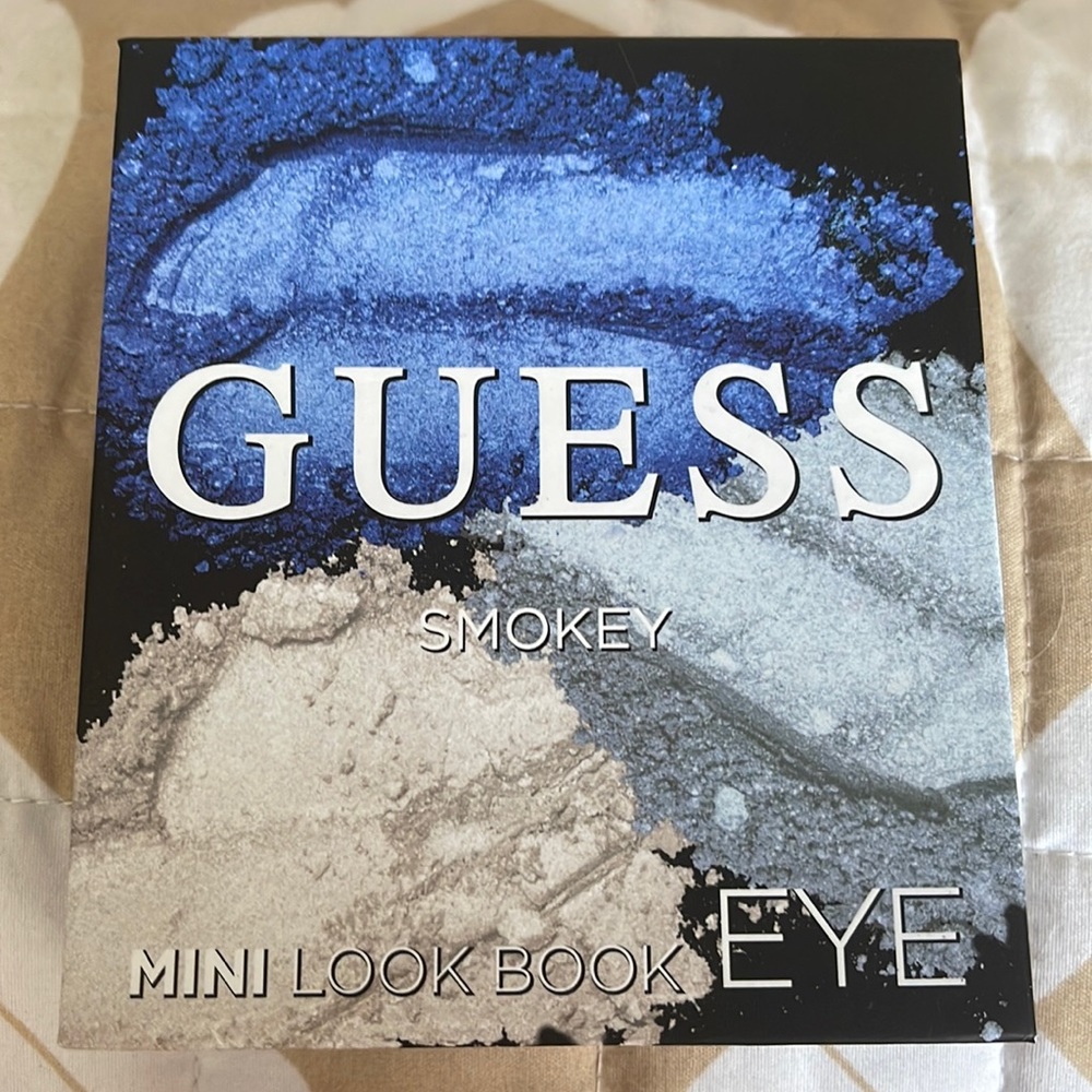 New Guess Smokey Mini Look Book 3 Shadows Blue, Silver, Creamy Champagne